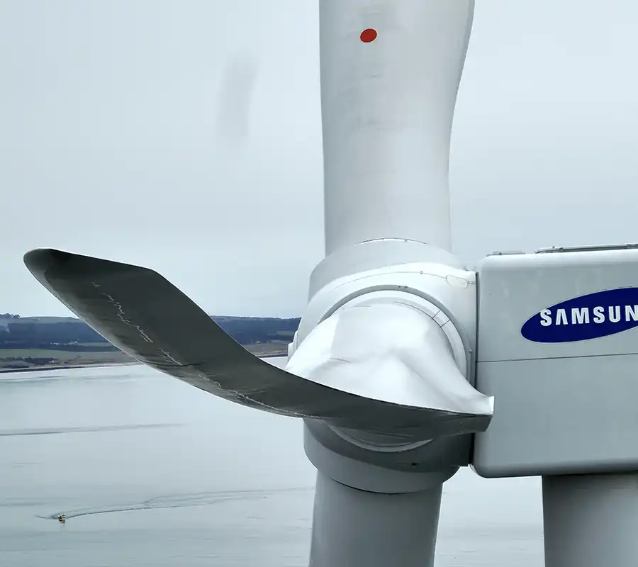 Offshore wind turbine blade inspection at sea